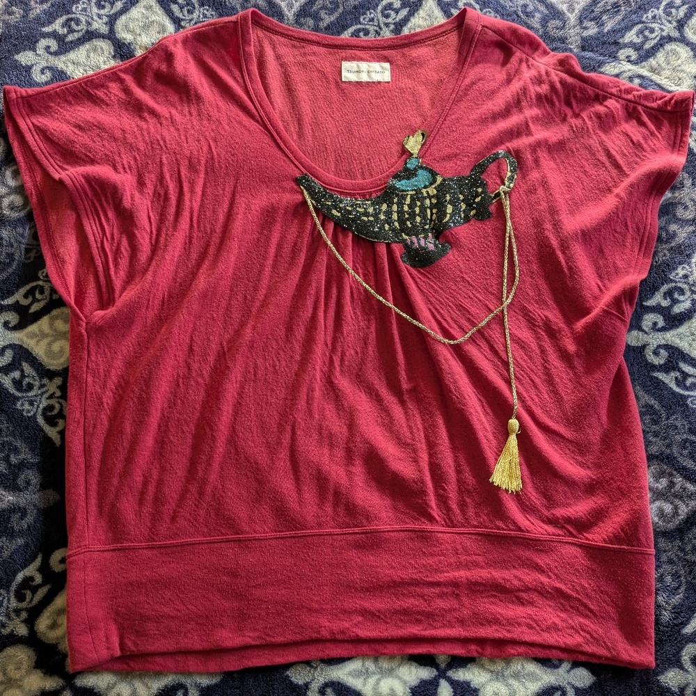 Tsumori Chisato Red Top with Aladdin's Lamp Pattern at front!